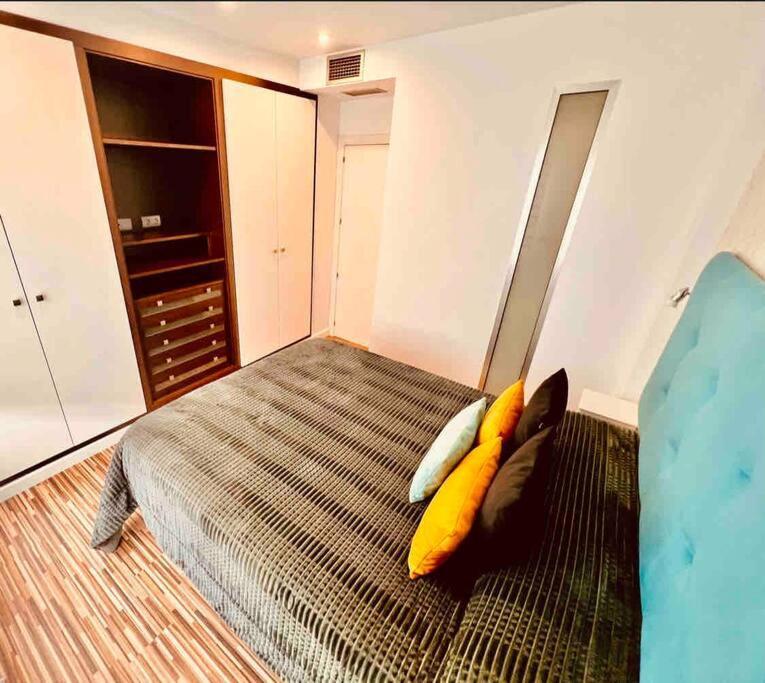 ムルシアApartamento Centrico Con Plaza De Garaje Y Piscinaアパートメント エクステリア 写真
