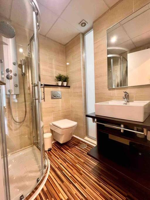 ムルシアApartamento Centrico Con Plaza De Garaje Y Piscinaアパートメント エクステリア 写真