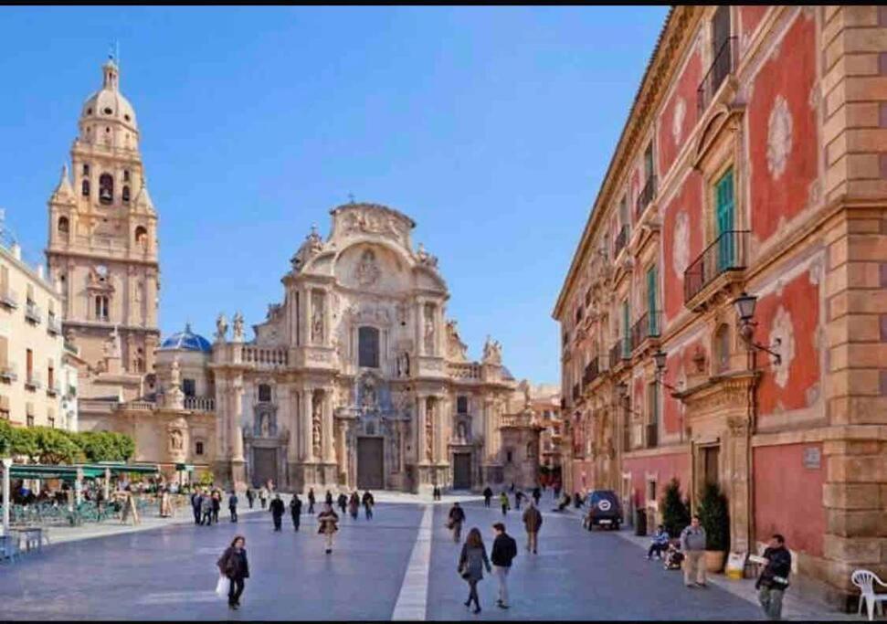 ムルシアApartamento Centrico Con Plaza De Garaje Y Piscinaアパートメント エクステリア 写真